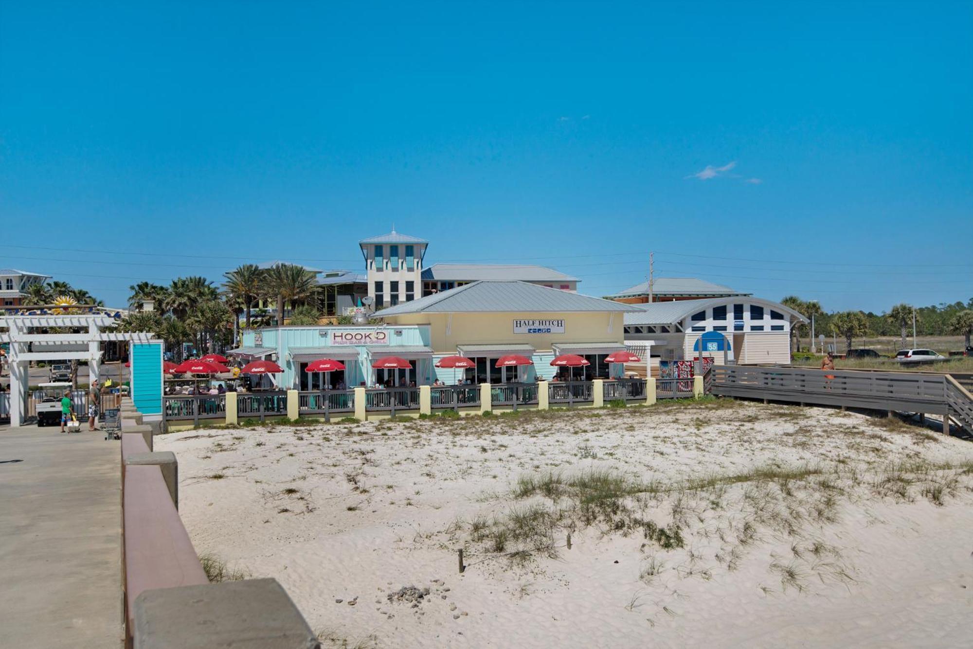 Holiday home Emerald Condo-gulf Front+beach Access! Chair Service!