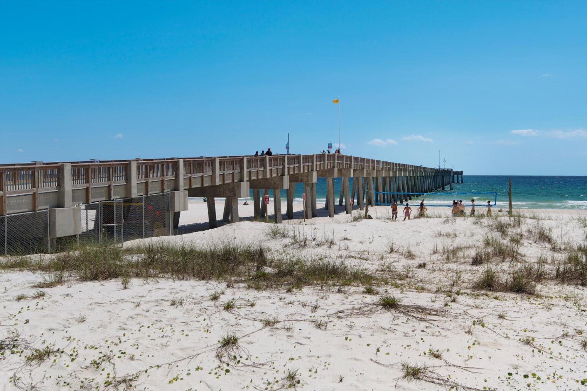 Emerald Condo-gulf Front+beach Access! Chair Service! Holiday home